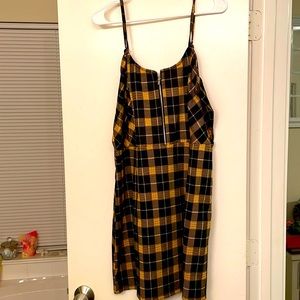 No Boundaries//Black & Yellow Plaid Mini Dress with Quarter Zip//Size XL (15-17)
